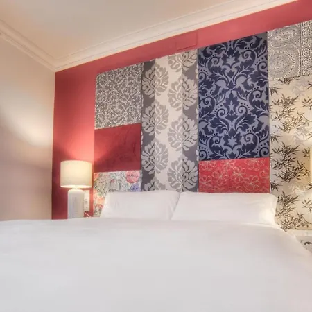 Pura Vida Pirineos Hotel Jaca