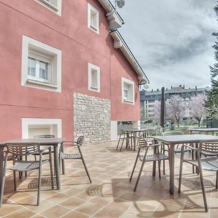 Hotel Pura Vida Pirineos *