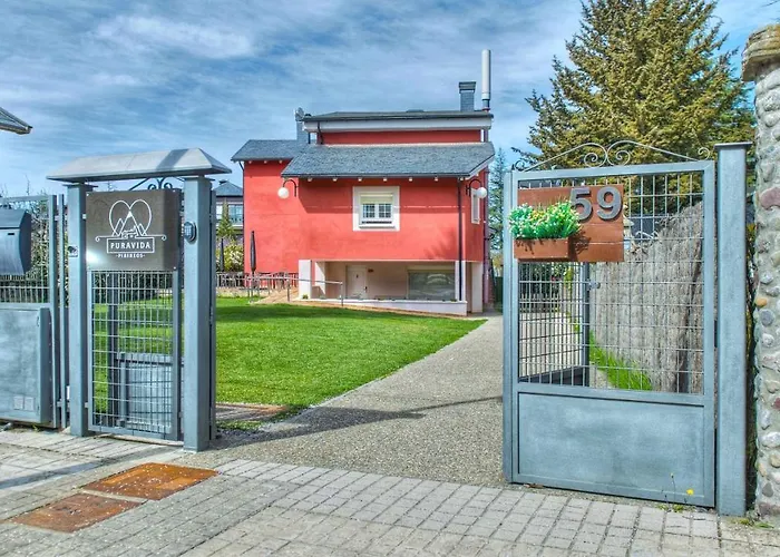 Pura Vida Pirineos * Jaca