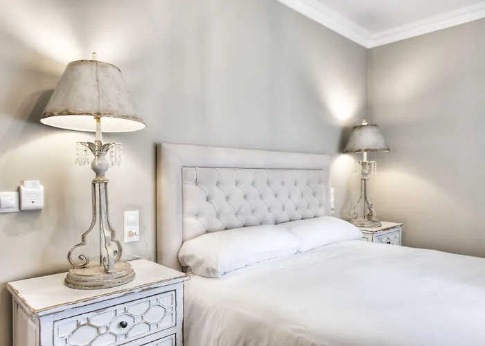 Pura Vida Pirineos Szálloda *