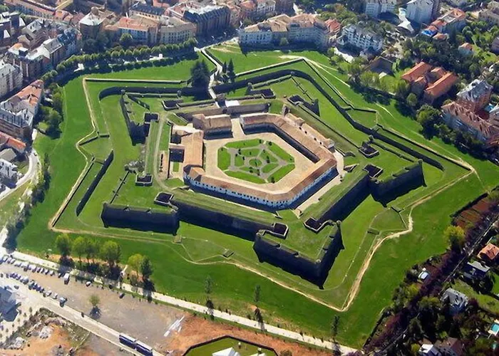 Pura Vida Pirineos * Jaca